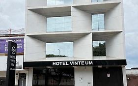 Hotel Vinte Um